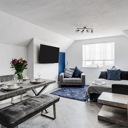 St David'S - Stylish 2 Bed Apartment, Free Parking, Close To Beach Lytham St Annes Exteriör bild
